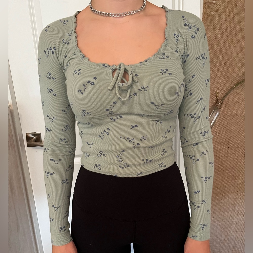 Green floral long sleeve